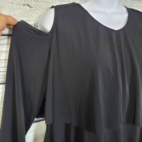 Susan Graver Black Cold Shoulder Tiered Ruffle Tunic Top Size M - Picture 2 of 6
